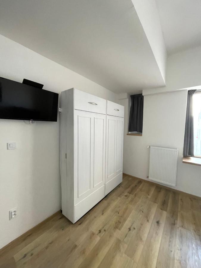 Garsoniera Ostrava City Centr, Na Hradbach 118 ภายนอก รูปภาพ